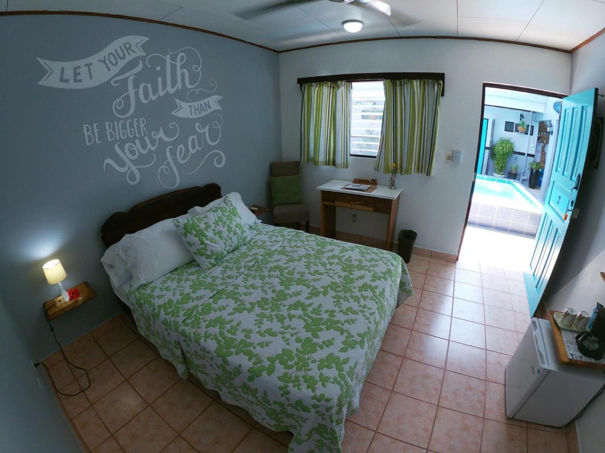 Hotel Perico Azul & Surf Camp 哈科 外观 照片